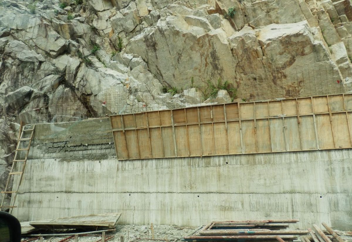ROCKFALL PROTECTION AT GOODVIEW HEIGHTS TOWNSHIP, SG LONG, SEL