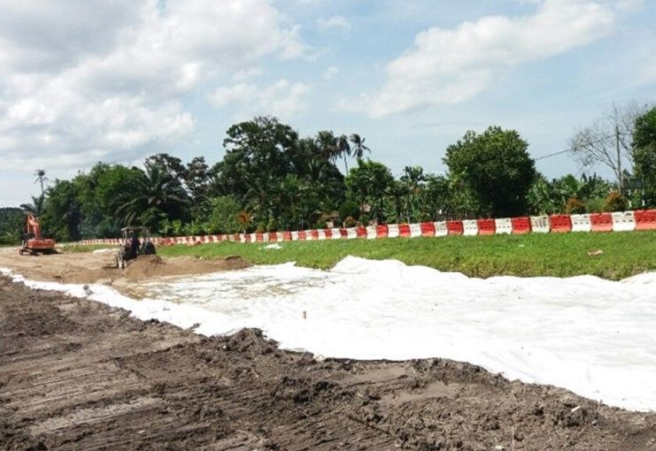ROAD UPGRADE AT JALAN TANGKAK, MUAR, JOHOR,  MALAYSIA
