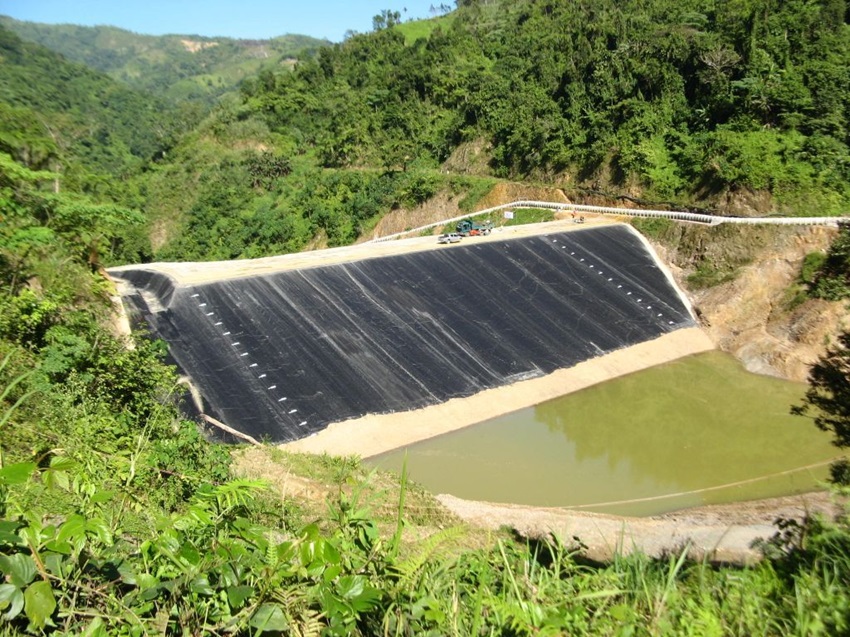 Proper water management is essential in landfills to prevent leachate buildup, control surface water infiltration, and ensure long-term environmental protection. Maccaferri provides geosynthetic solutions to enhance drainage efficiency.