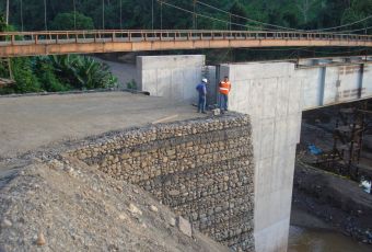 PUENTE LOROMAYO KM 302