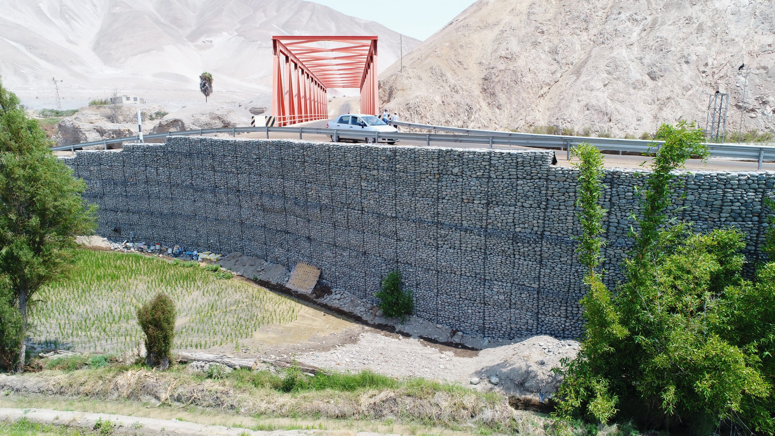 CONSTRUCCIÓN PUENTE VEHICULAR Y PEATONAL EL TORO