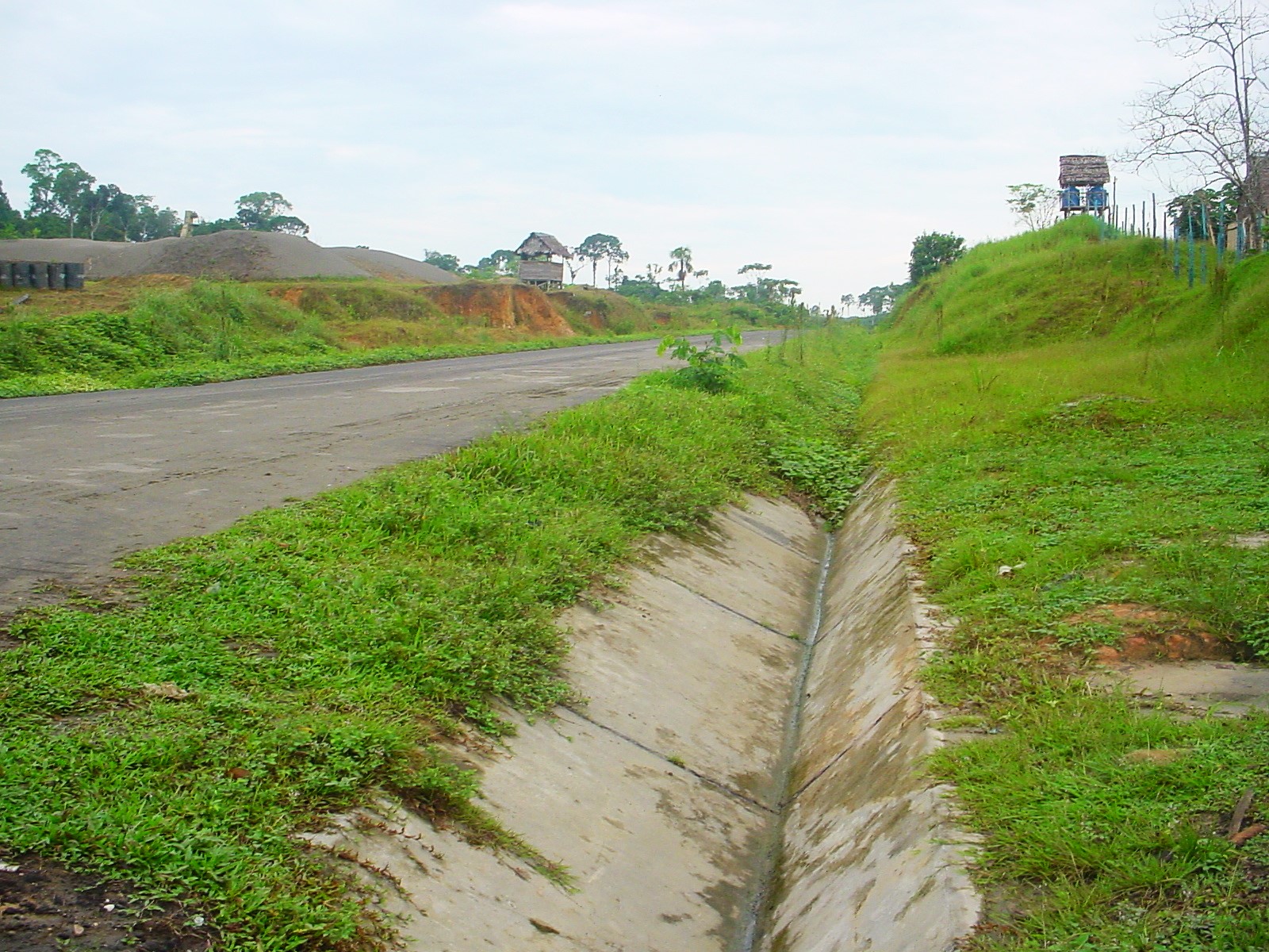 SUBDRENAJE EN LA CARRETERA IQUITOS-NAUTA