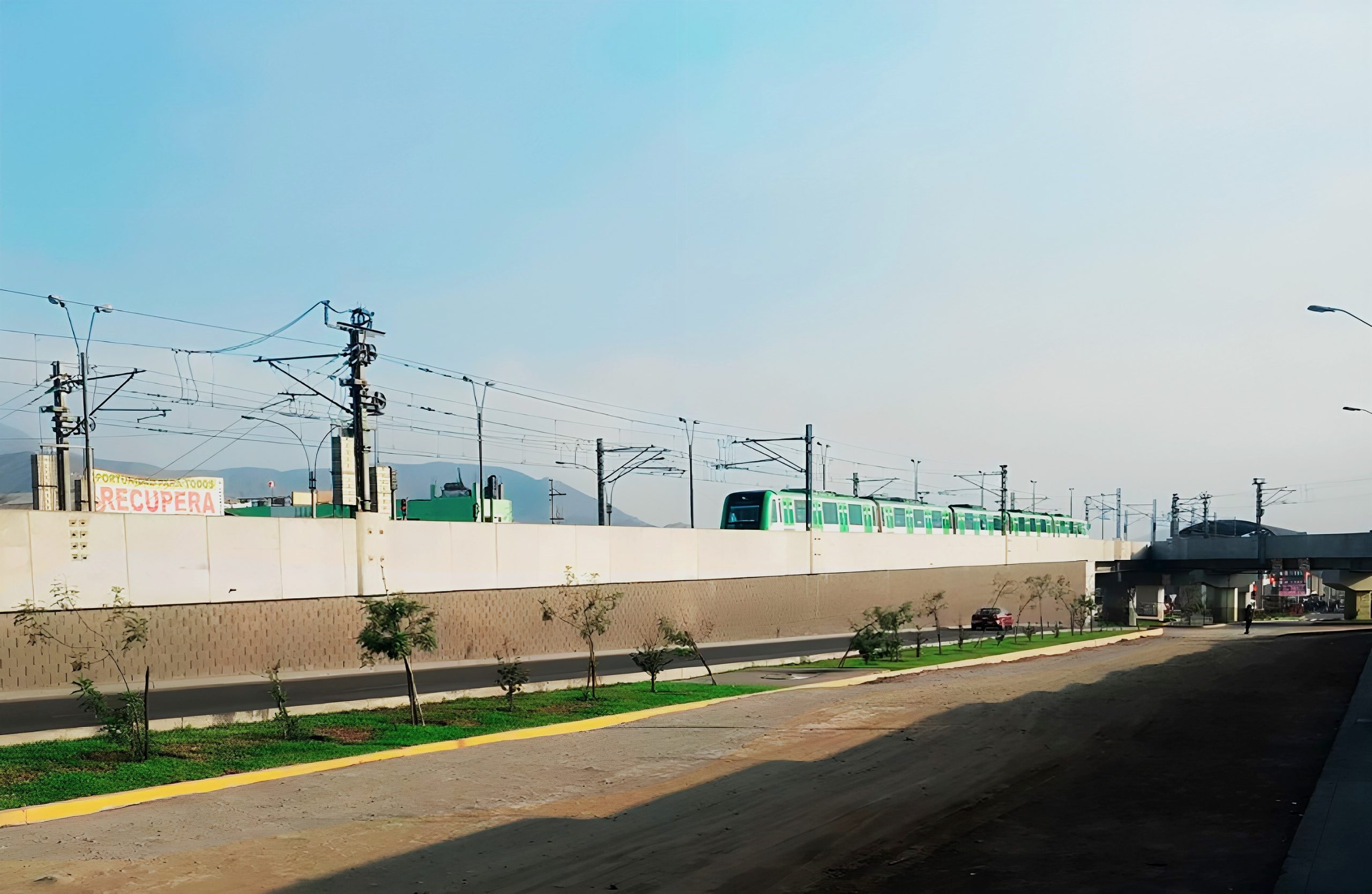 MURO MACWALL® ESTACIÓN BAYOVAR