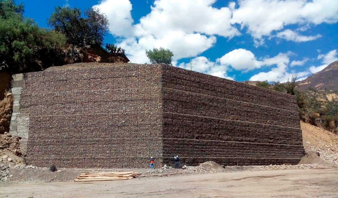 Sistema de muro suelo reforzado: eficiencia y sostenibilidad en infraestructura vial