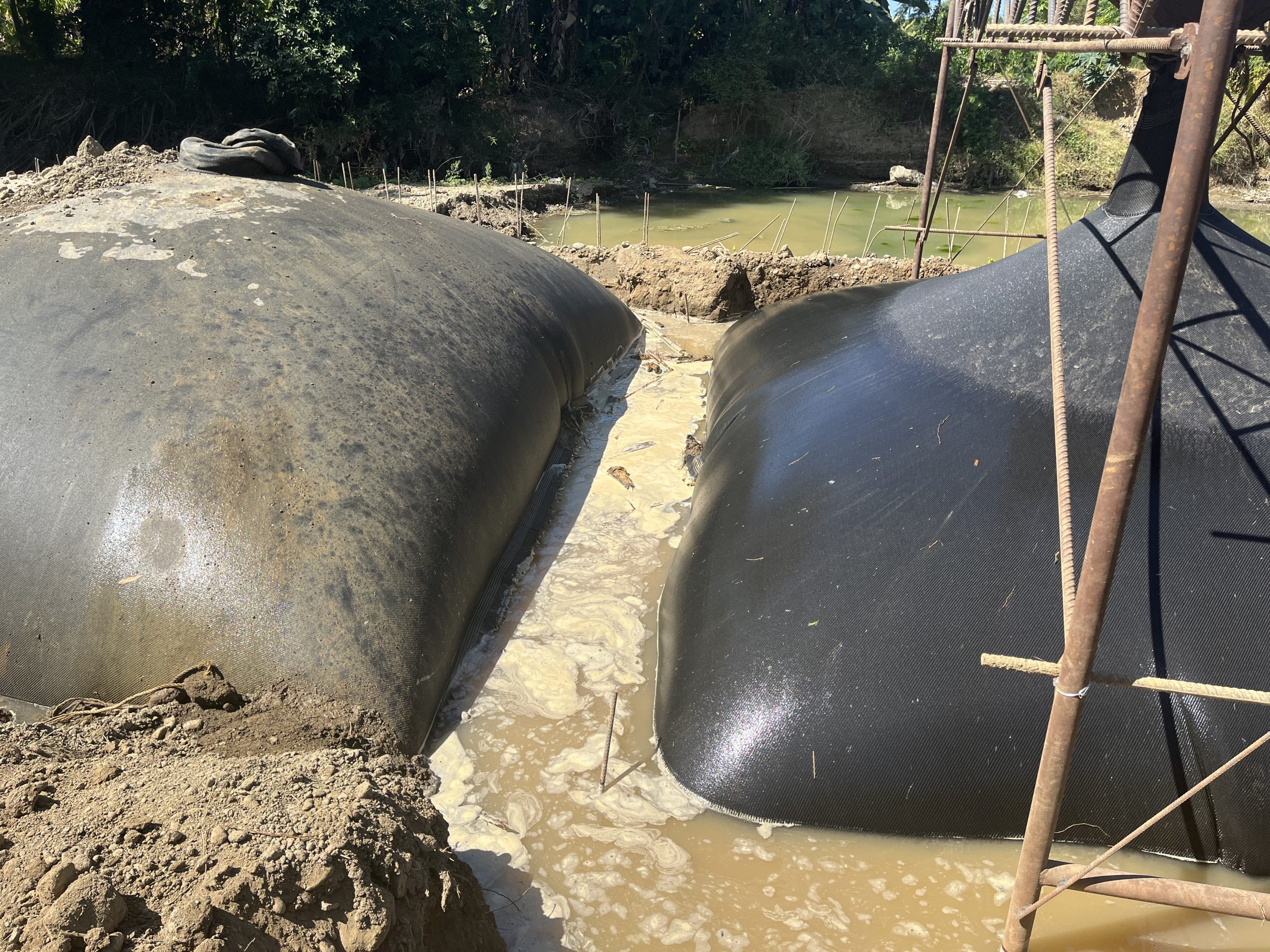 CONSTRUCTION OF FLOOD CONTROL STRUCTURES IN GANA, CABA, LA UNION