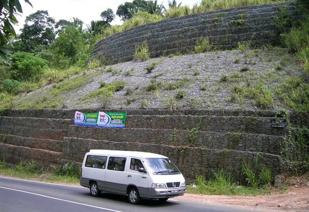 ALWATHUGODA RETAINING WALL