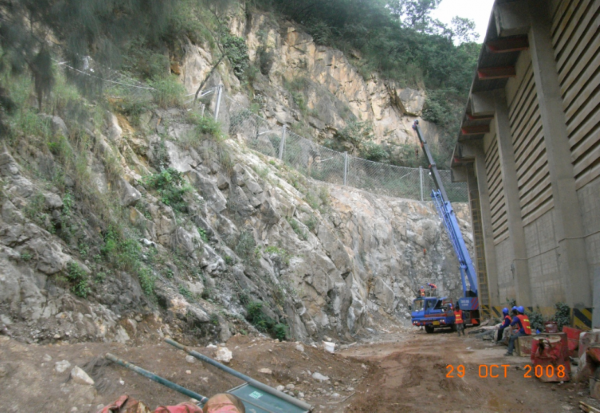 ROCKFALL PROTECTION SYSTEM AT KAENG KHOI CEMENT PLANT