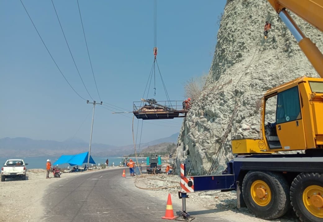 ROCKFALL MITIGATION (NETTING) AT PRESERVASI JALAN AEGELA – BATAS K