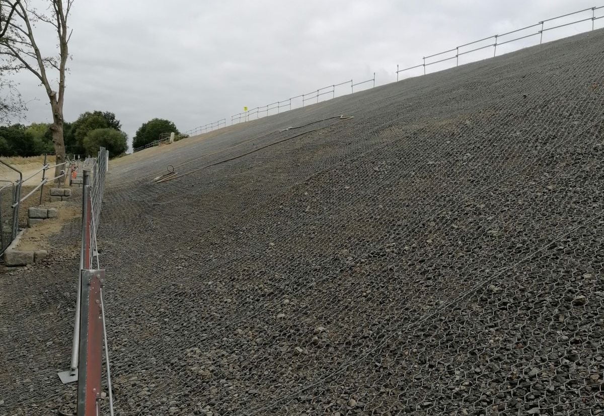 RAILWAY EMBANKMENT BURROWING PREVENTION