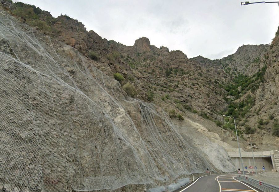 YUSUFELI DAM RELOCATION ROADS PROJECT